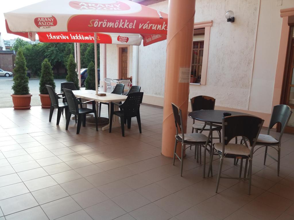 Rakoczi Panzio Hotel Debrecen Ngoại thất bức ảnh