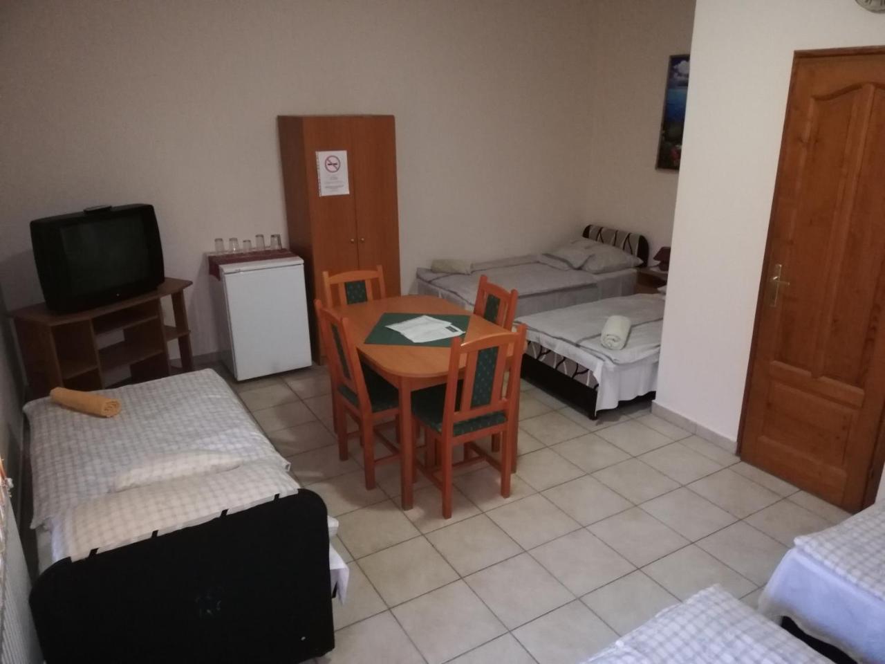 Rakoczi Panzio Hotel Debrecen Ngoại thất bức ảnh