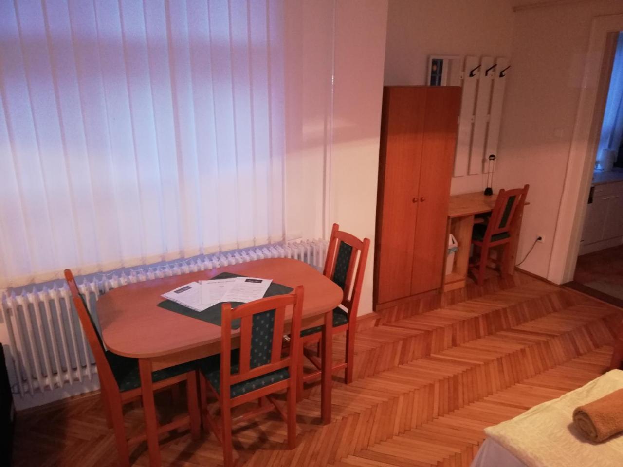 Rakoczi Panzio Hotel Debrecen Ngoại thất bức ảnh